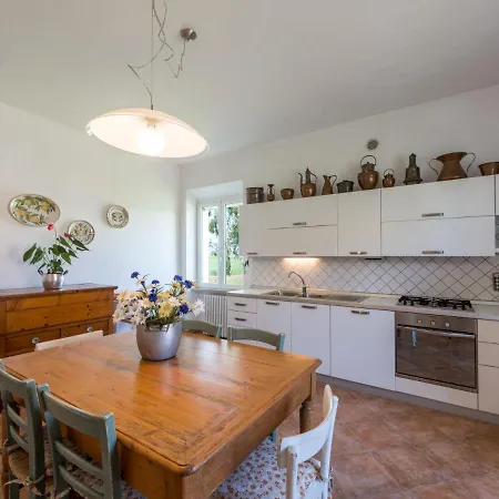 Casa Judith By Interhome * Podere Cernaia
